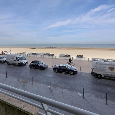 Awesome Apartment In Oostende With House Sea View Luaran gambar